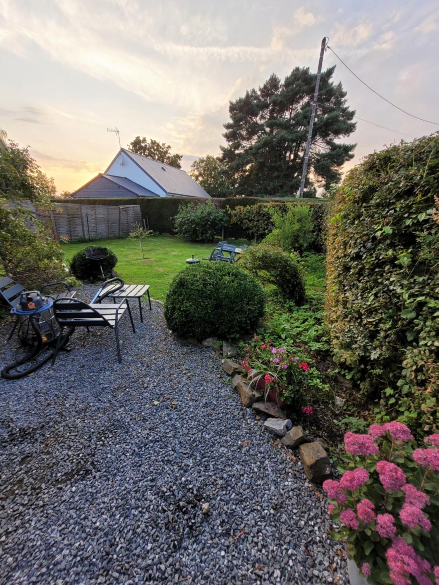 Studio Bienvenue Du Cote De Chez Nous Avec Jardin Privatif Wignehies Екстер'єр фото