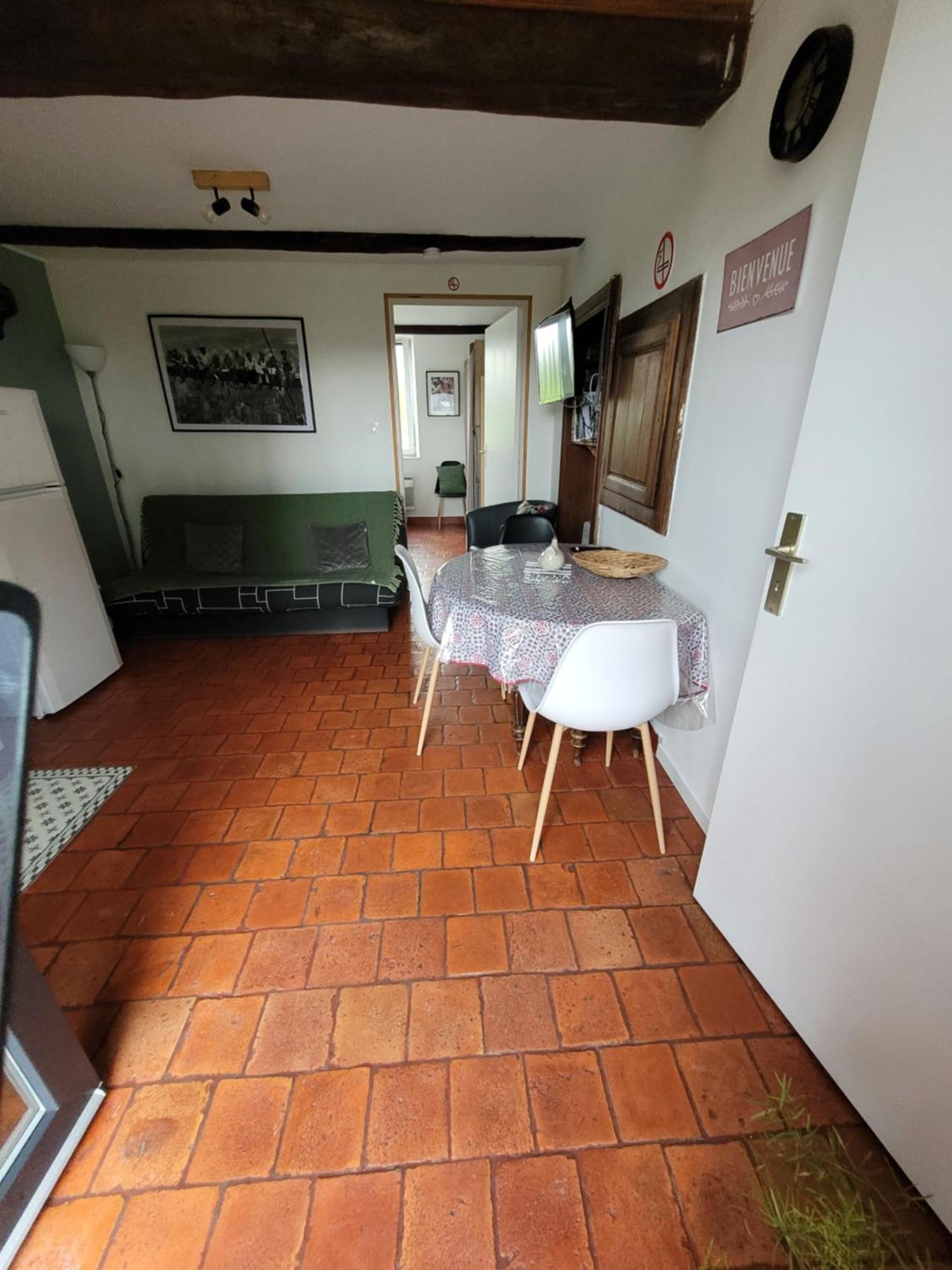 Studio Bienvenue Du Cote De Chez Nous Avec Jardin Privatif Wignehies Екстер'єр фото